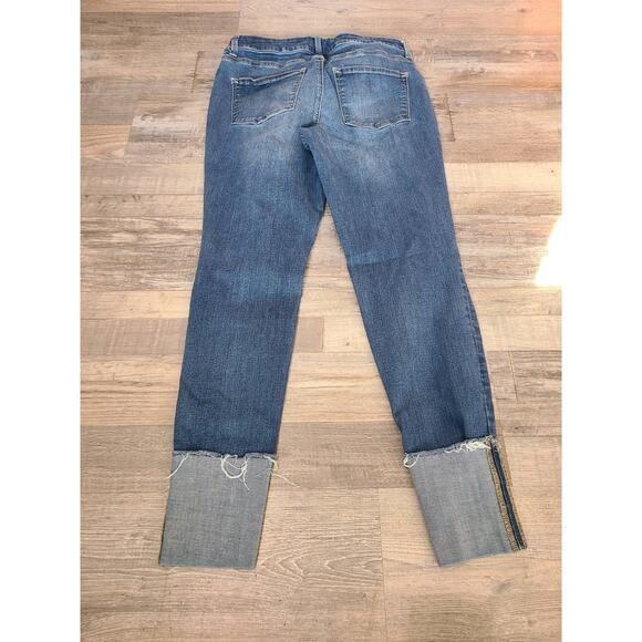 Maurices medium regular women's distressed skinny jeans - Picture 3 of 9